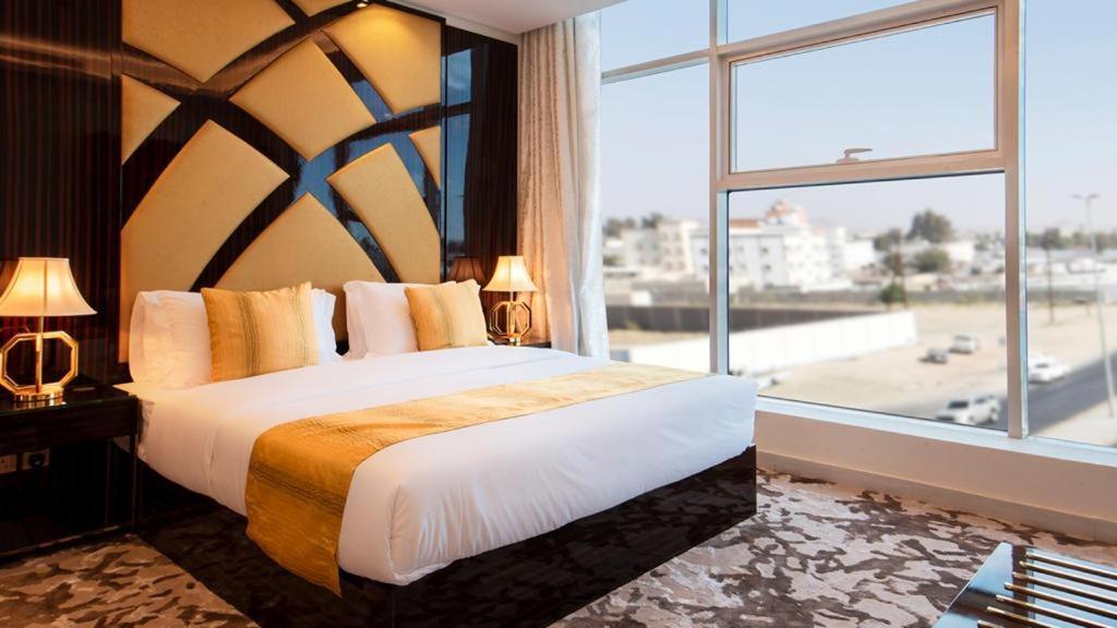 Golden Dream Hotel Khamis Mushait Exteriör bild